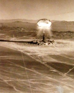 Atomic explosion right detail, 330-PS-3256 (46410 AC) (17204876720) (cropped)