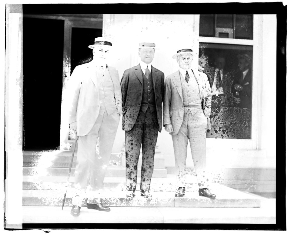 Atty. Gen.) Palmer, Roland S. Morris & Vance McCormick LCCN2016828125