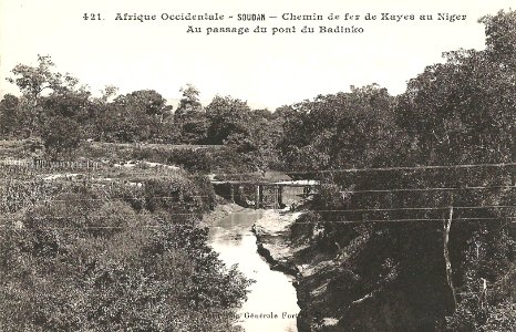 Au passage du pont de Badinko (Soudan)