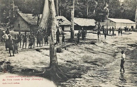 Au poste transit de Zinga (Oubanghi)