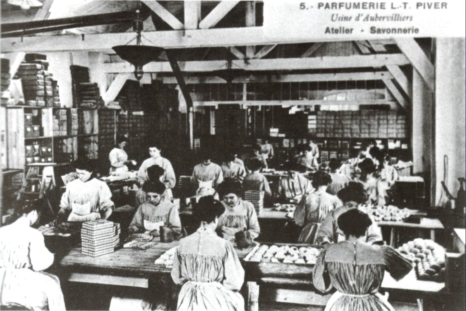 Aubervilliers - Parfumerie L.T. Piver3
