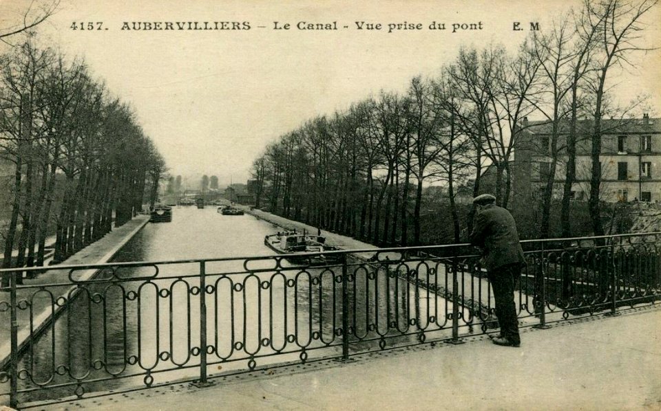Aubervilliers.Le canal, vue du pont