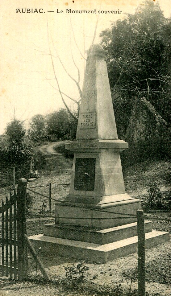 Aubiac - Monument aux morts