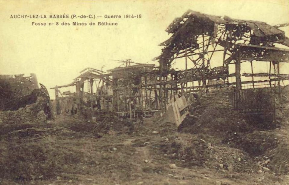 Auchy-les-Mines - Fosse n° 8 - 8 bis des mines de Béthune (B)