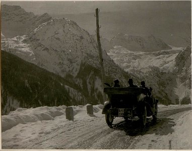 Auf der Tonale-Strasse.Hintergrund, Presanella. (BildID 15515218)