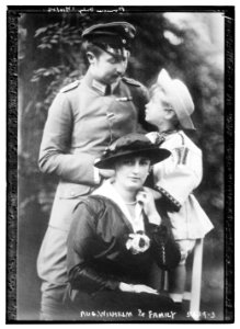 Aug. Wilhelm & family LCCN2014710949