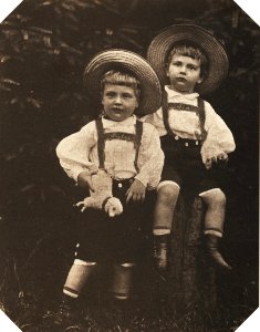 August Kotzsch - Bildnis zweier Knaben um 1900