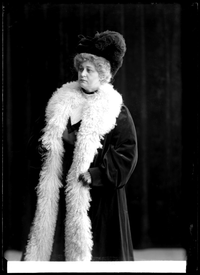 Augusta Lindberg in John Gabriel Borkman at Dramatiska teatern 1908 - SMV - GL076