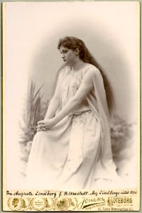 Augusta Lindberg, porträtt - SMV - H5 089