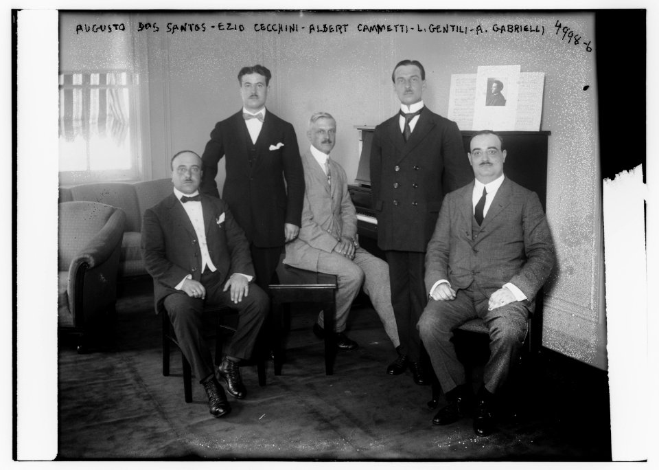 Augusto Dos Santos, Ezio Cecchini, Albert Cammetti, L. Gentili, A. Gabrielli LCCN2014709390