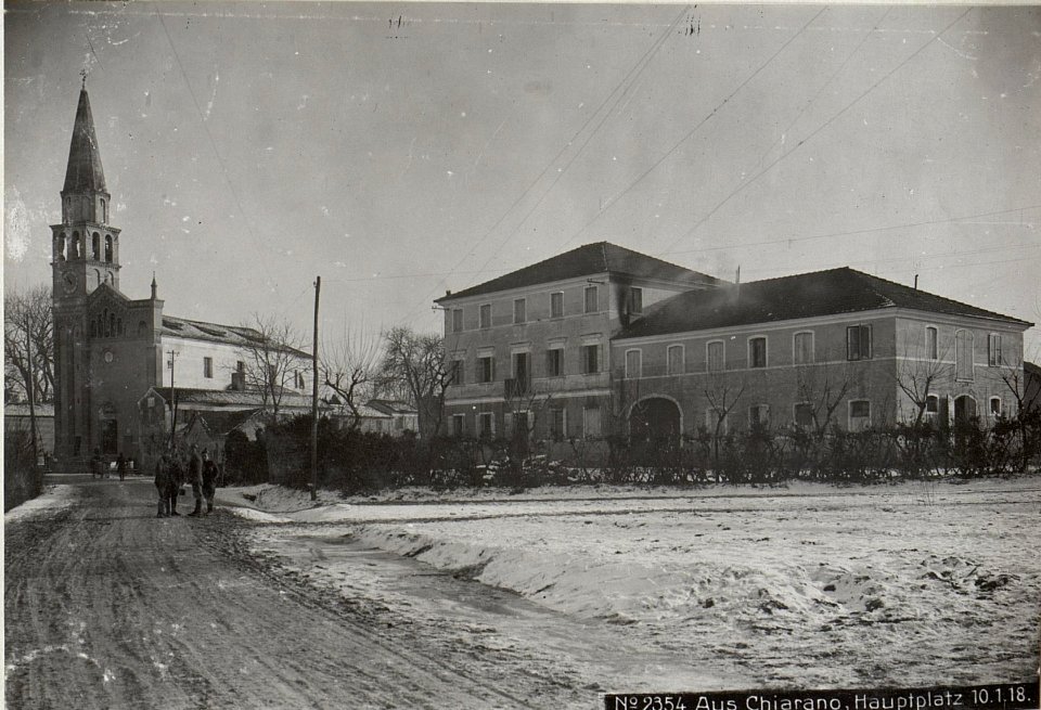 Aus Chiarano, Hauptplatz 10.1.18. (BildID 15613711)
