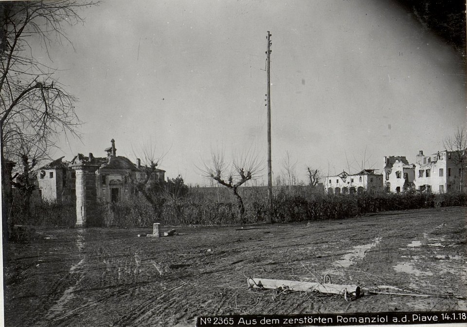 Aus dem zerstörten Romanziol a.d. Piave 14.1.18 (BildID 15613788)