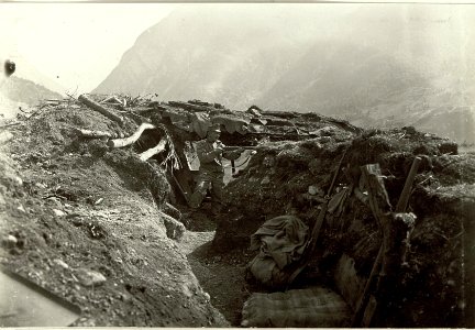 Aus der äussersten Nordwest Stellung am kleinen Ravelnik. (BildID 15460881)