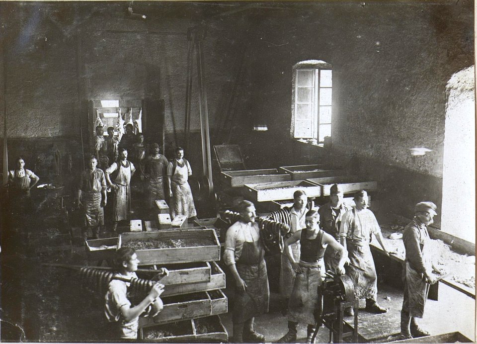 Ausschrottung, Feldselcherei u.Wurstfabrik (Innenraum) in Haidenschaft (BildID 15596440)