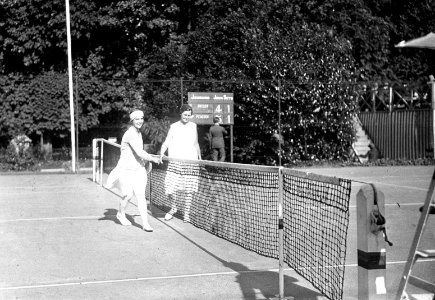 Aussem vs. Peacock, 1927 French Championships