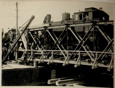 Ausschiffen der Batterie in Ruse (Rustschuk) (BildID 15545364)