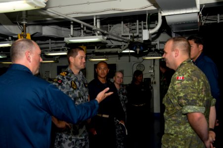 Australian navy visits USS Peleliu 140712-N-YW024-017