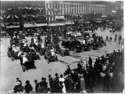 Auto Parade LCCN2004679682