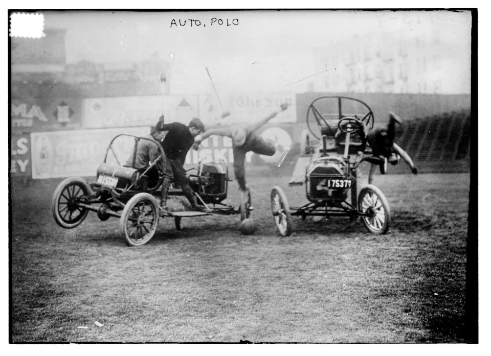 Auto polo LCCN2014691200