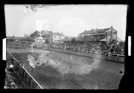Auto races, Benning, Md. (i.e., Washington, D.C.), Labor Day, 1916 LCCN2016851023