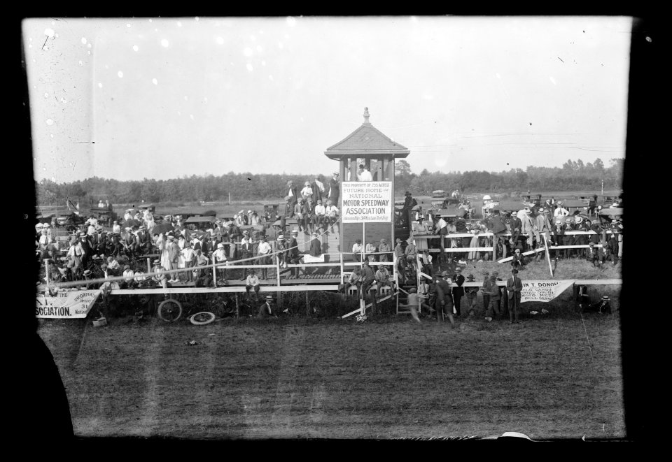 Auto races, Benning, Md. (i.e., Washington, D.C.), Labor Day, 1916 LCCN2016851027