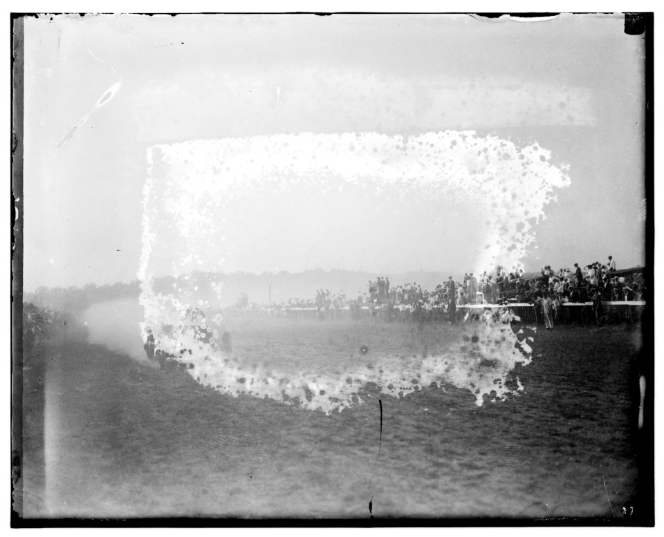 Auto races, Benning, Md. Labor Day, 1916 LCCN2016844489