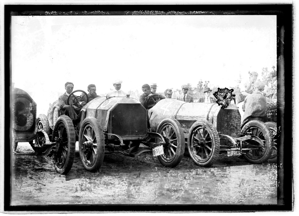 Auto races, Bennings, Md. (i.e., Washington, D.C.), 1915 LCCN2016851090