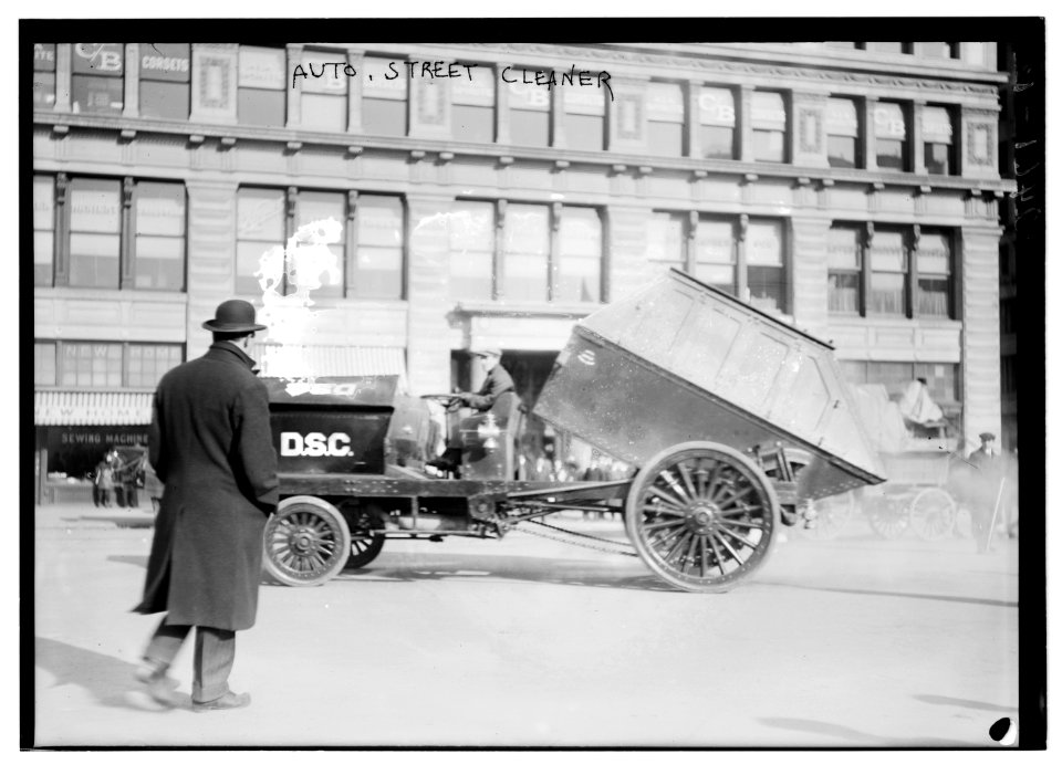 Auto Street Cleaner LCCN2014690976