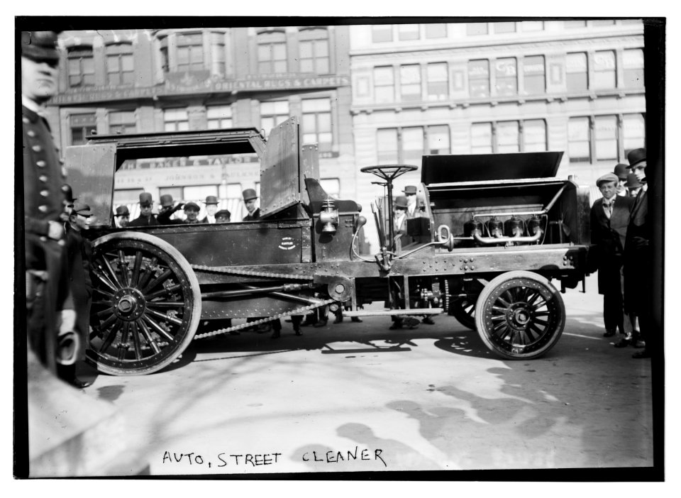 Auto Street Cleaner LCCN2014690966