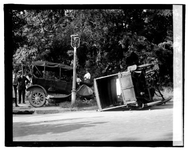 Auto wreck, (9-14-22) LOC npcc.07033