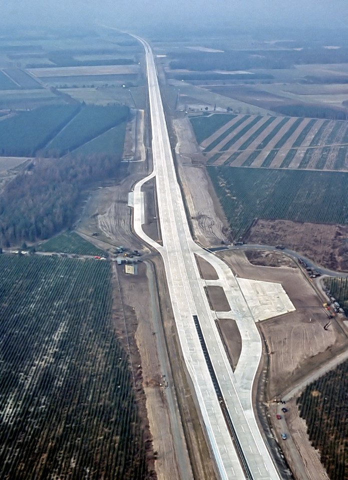 Autobahn Notlandeplatz A29 Ahlhorn DoD DF-ST-85-05075