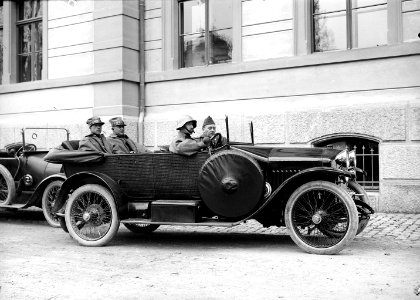 Automobil an der Abschatzung während der Demobilisation - CH-BAR - 3241497
