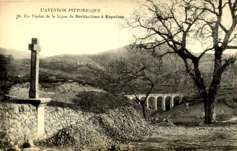 Aveyron Pittoresque 98 - Un viaduc de chemin de fer