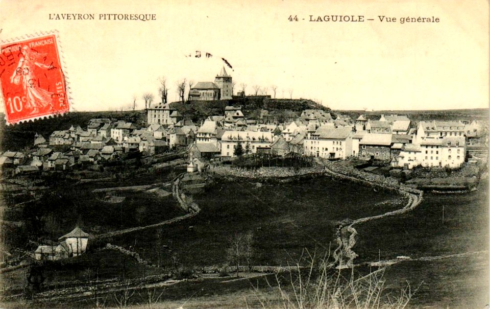 Aveyron Pittoresque 44 - Laguiole - vue générale
