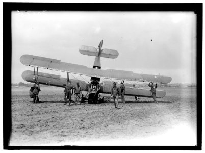 AVIATION, ARMY LCCN2016869841