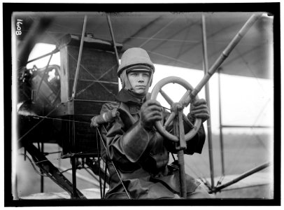 AVIATION, ARMY, COLLEGE PARK. TESTS OF CURTISS PLANE FOR ARMY. SINGLE CONTROL LCCN2016863983