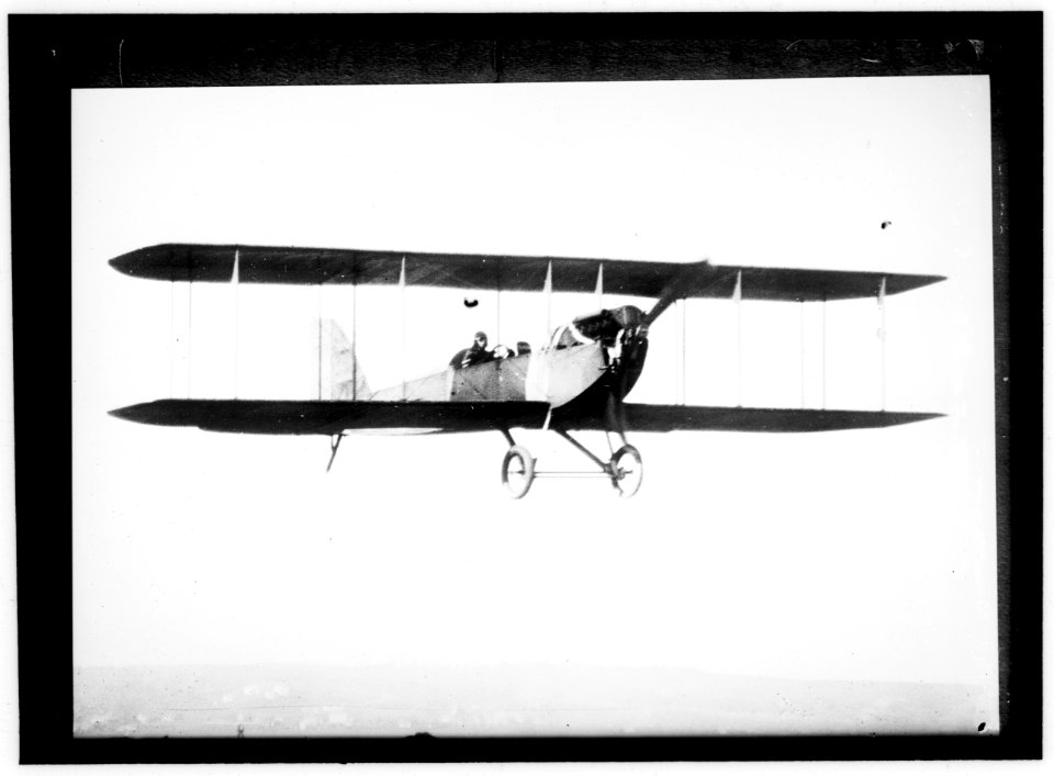 AVIATION, ARMY. EARLY TYPE THOMAS FLYER, TRACTOR BIPLANE LCCN2016866472