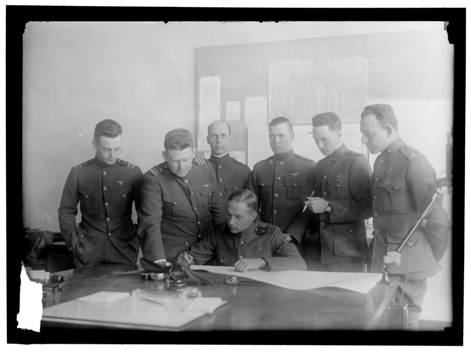 AVIATION, NAVY. TRANS-ATLANTIC FLIGHT AVIATORS- LT. COMDR. GODFREY deCHEVALIER; COMDR. HOLDEN C. RICHARDSON; UNIDENTIFIED, WHO IS AT RIGHT IN 30102; COMDR. JOHN H. TOWERS; SEATED- LT. COMDR. LCCN2016869787