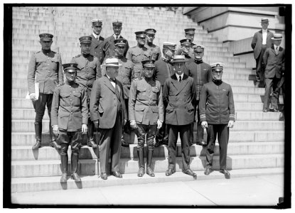 AVIATION, NAVY. TRANS-ATLANTIC FLIGHT AVIATORS. FRONT- REED; DANIELS; TOWERS; ROOSEVELT; BELLINGER. RICHARDSON IN 2ND ROW, 2ND FROM LEFT LCCN2016870132