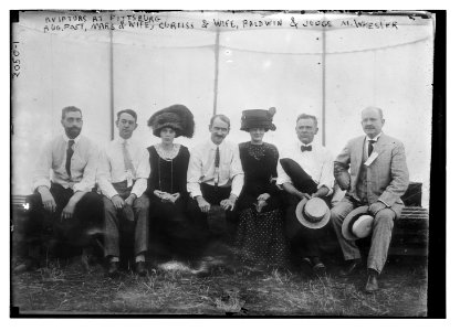 Aviators at Pittsburgh; Aug. Post, Mars and wife, Curiss and wife, Baldwin and Judge M. Wheeler LCCN2014688302