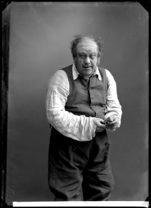 Axel Hultman in Flickornas Alfred at Södra teatern 1909 - SMV - GH170