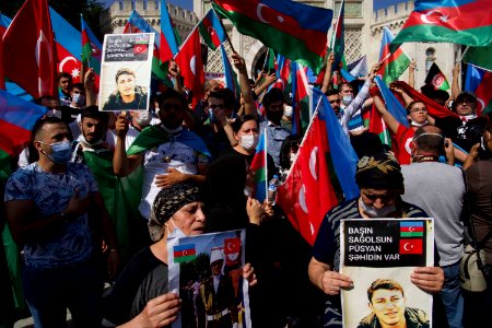 Azerbaijanis and Turks organize a demonstration of support for Azerbaijan in 2020 Nagorno-Karabakh conflicts