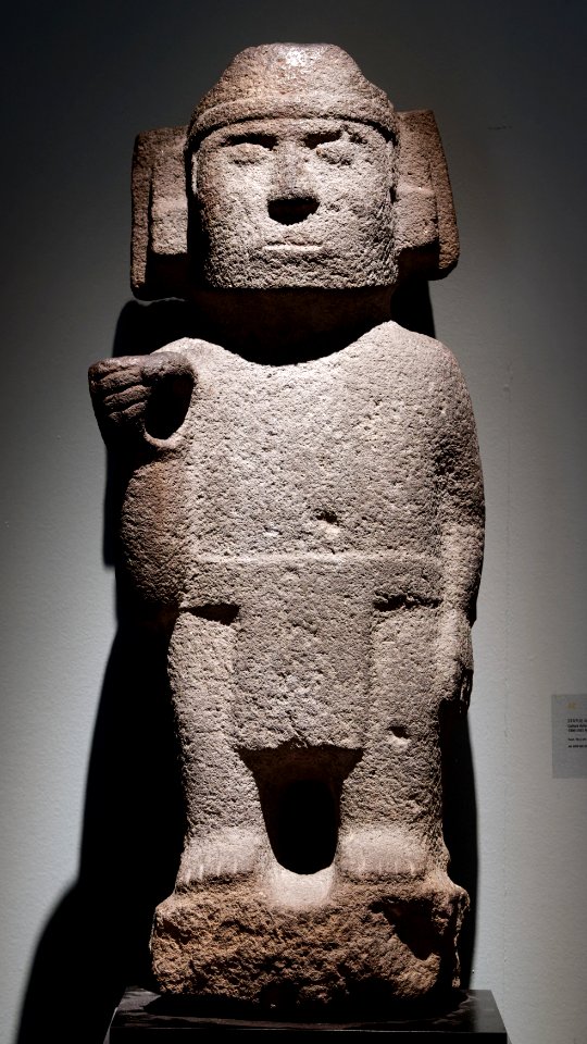 Aztec stone standing figure Soleil de nuit lot46 n2