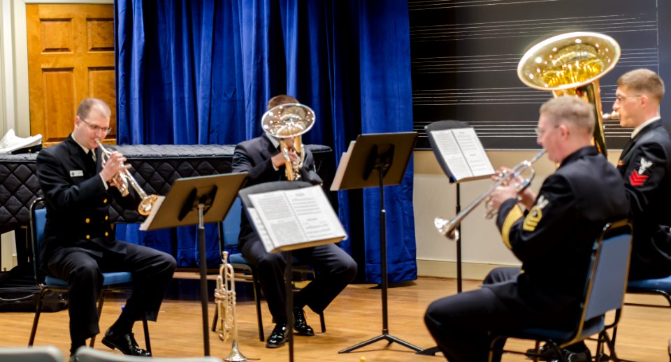 B4tet 15FEB147 (8483486859)