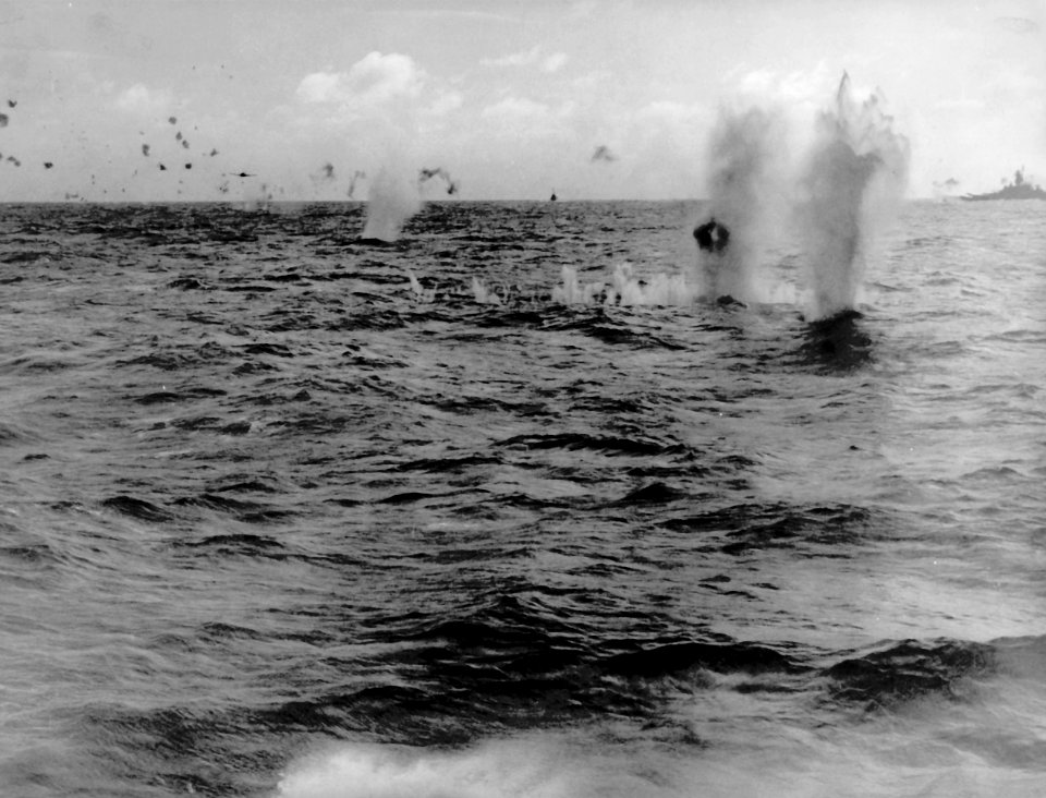 B6N drops torpedo off USS Essex (CV-9) in October 1944