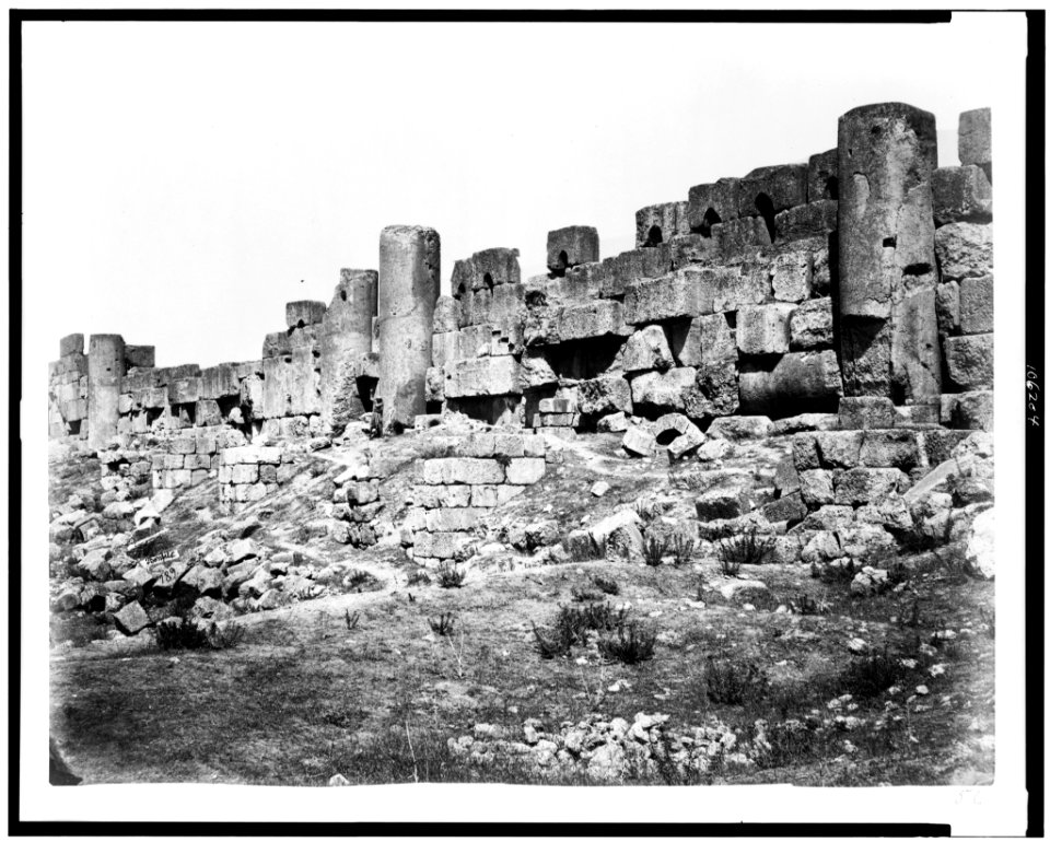 Baalbec. Acropolis. Saracenic walls - Bonfils. LCCN92513460