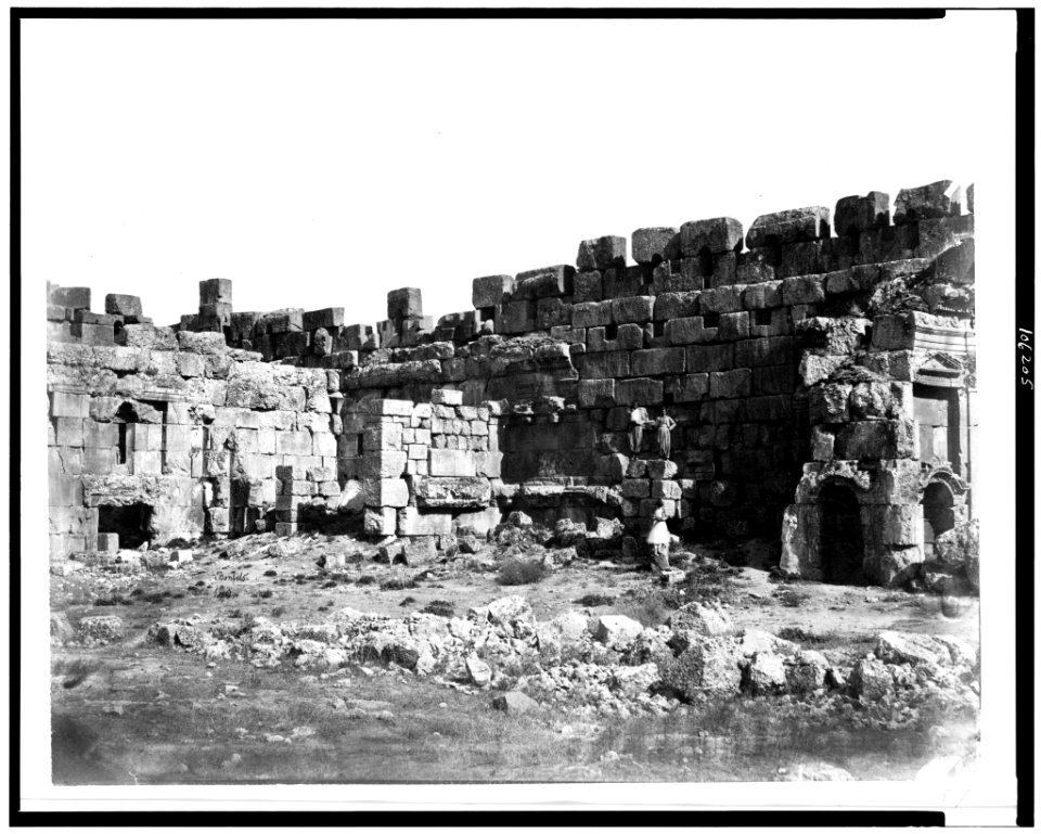Baalbec. Interior of Great Court - Bonfils. LCCN92513464
