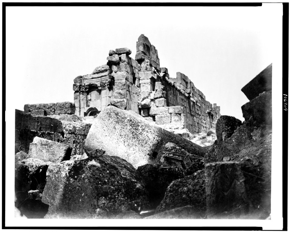Baalbec. Ruins. Gt. Temple - Bonfils. LCCN92513469