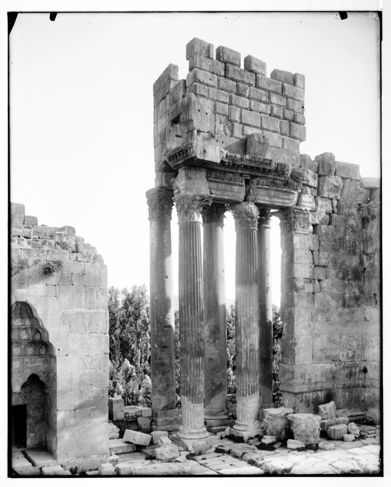 Baalbek (Heliopolis), etc. Columns of Temple of the Sun LOC matpc.07092