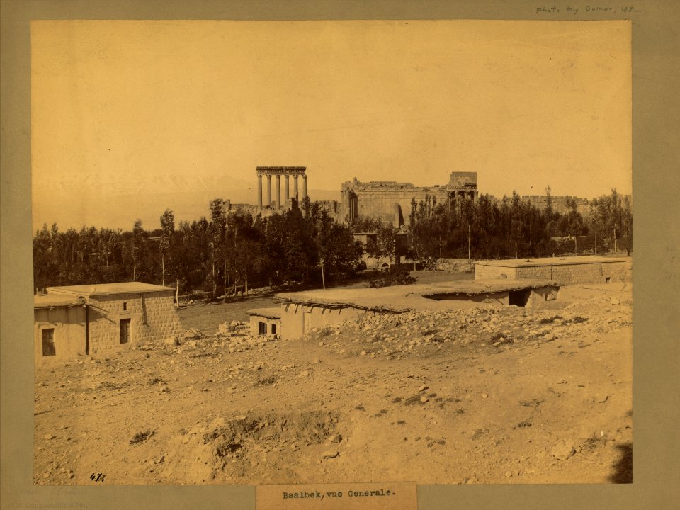 Baalbek, vue generale LCCN2004670424